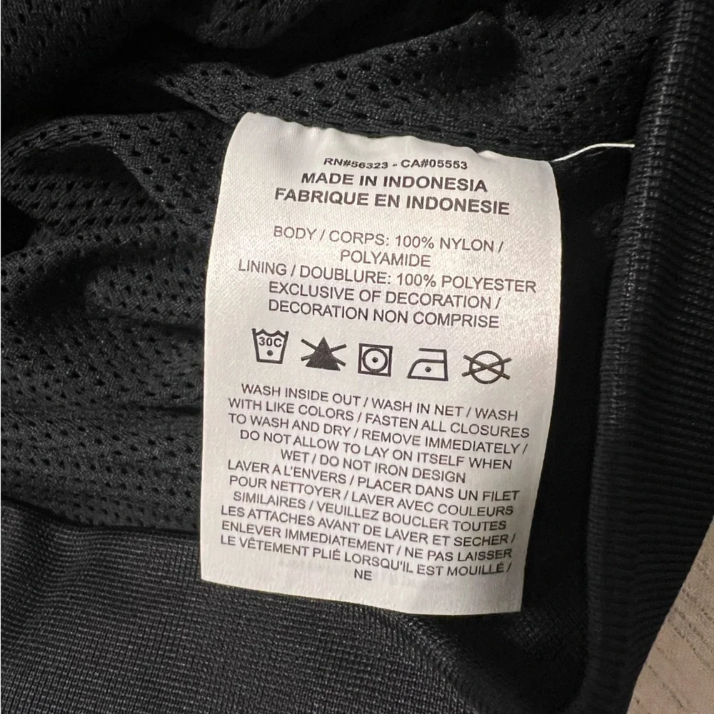 Jordan Essentials Lightweight Nylon Renegade Jacket Medium